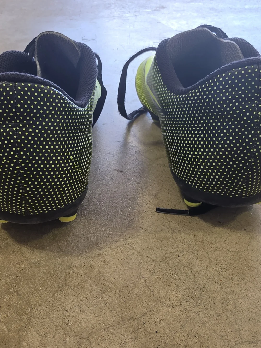 Nike Youth Soccer Cleats Volt Black FG Molded Cleats Kids Neon Yellow